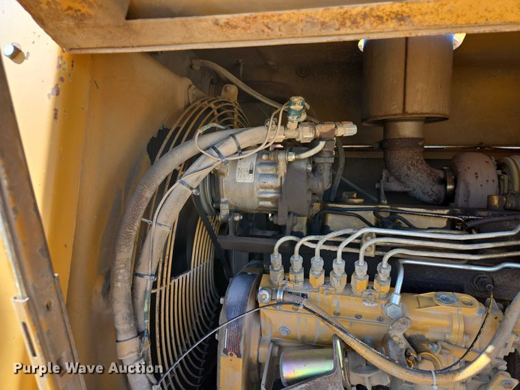 image for item EB1356 1993 Dresser 850 motor grader