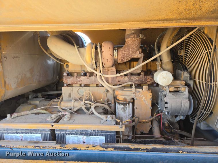 image for item EB1356 1993 Dresser 850 motor grader