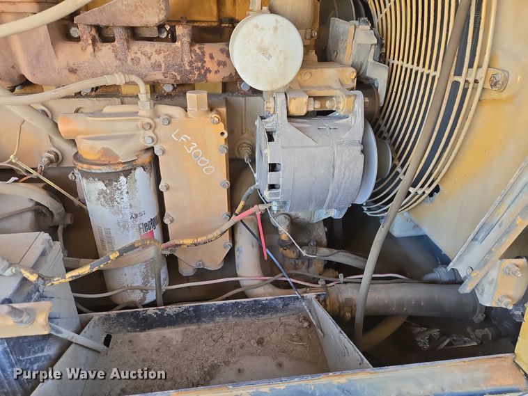 image for item EB1356 1993 Dresser 850 motor grader