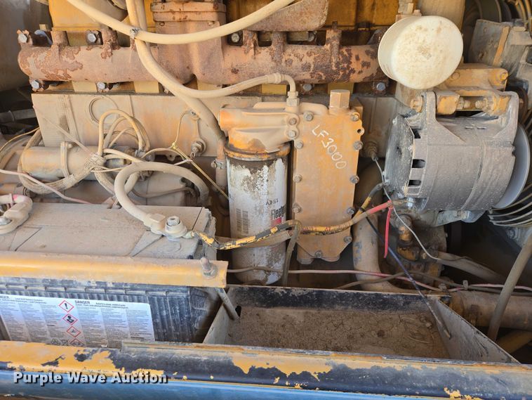 image for item EB1356 1993 Dresser 850 motor grader