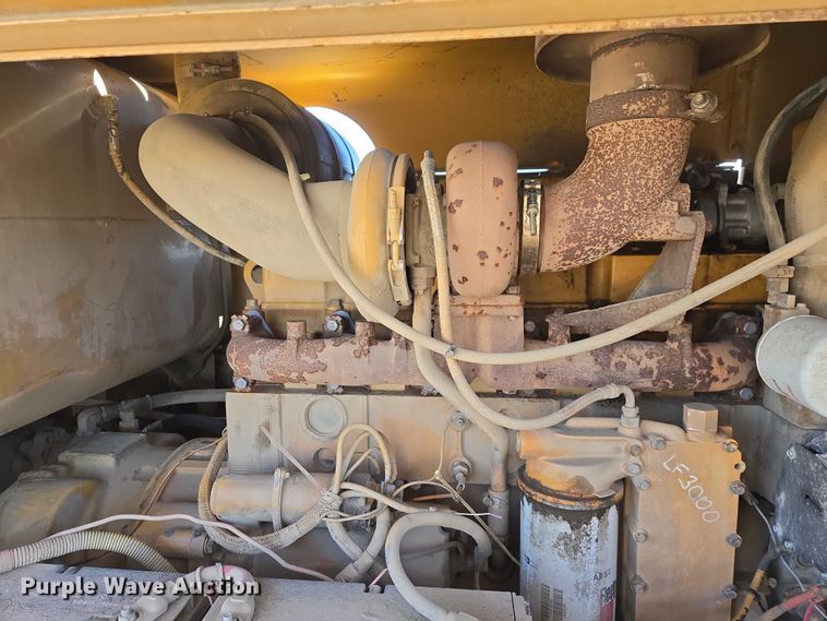 image for item EB1356 1993 Dresser 850 motor grader