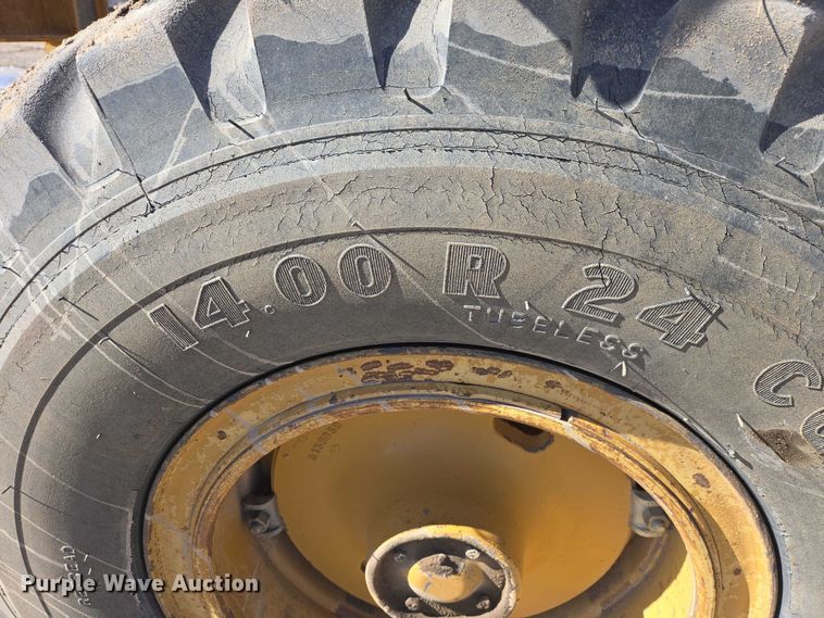 image for item EB1356 1993 Dresser 850 motor grader