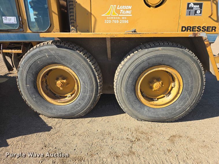 image for item EB1356 1993 Dresser 850 motor grader