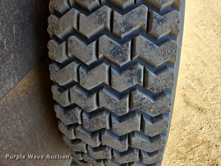 image for item EB1356 1993 Dresser 850 motor grader