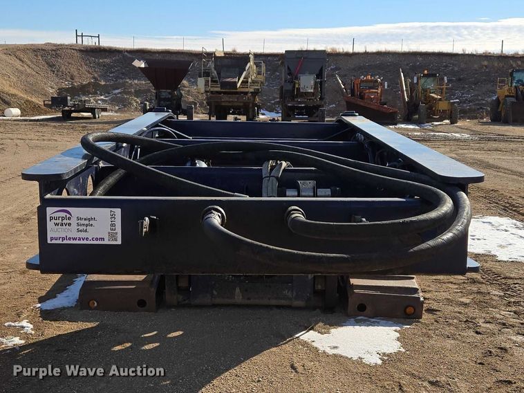 image for item EB1357 1999 Fontaine Specialized TH55-FLD lowboy equipment trailer