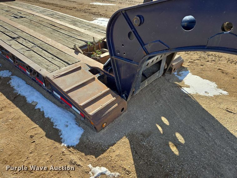 image for item EB1357 1999 Fontaine Specialized TH55-FLD lowboy equipment trailer