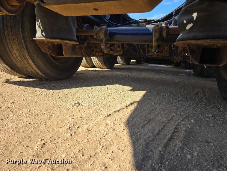 image for item EB1357 1999 Fontaine Specialized TH55-FLD lowboy equipment trailer