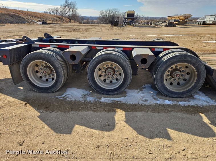 image for item EB1357 1999 Fontaine Specialized TH55-FLD lowboy equipment trailer