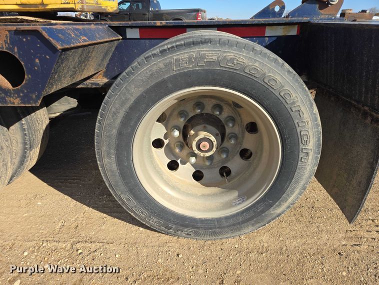 image for item EB1357 1999 Fontaine Specialized TH55-FLD lowboy equipment trailer