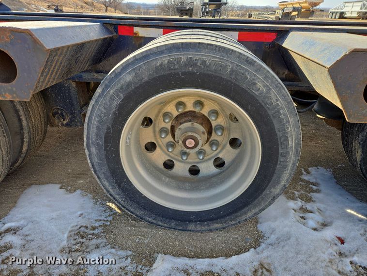 image for item EB1357 1999 Fontaine Specialized TH55-FLD lowboy equipment trailer