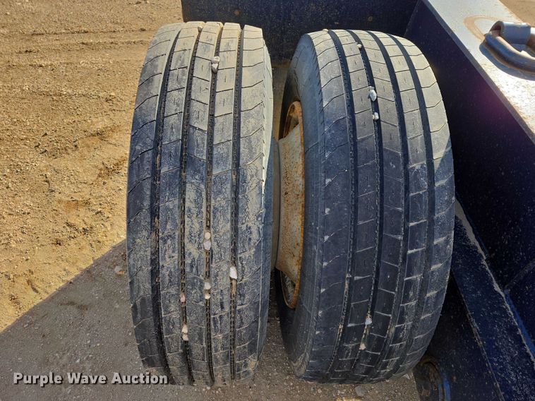 image for item EB1357 1999 Fontaine Specialized TH55-FLD lowboy equipment trailer