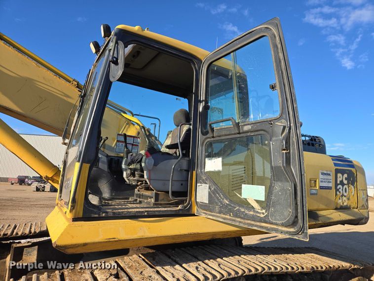 image for item EB1358 2006 Komatsu PC300HD-7E0 excavator