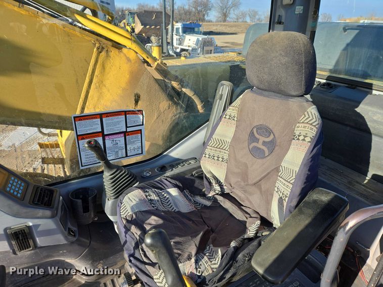 image for item EB1358 2006 Komatsu PC300HD-7E0 excavator