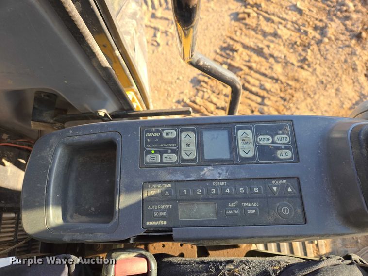 image for item EB1358 2006 Komatsu PC300HD-7E0 excavator