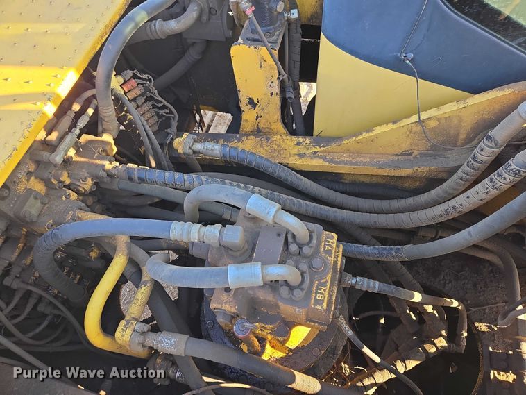 image for item EB1358 2006 Komatsu PC300HD-7E0 excavator
