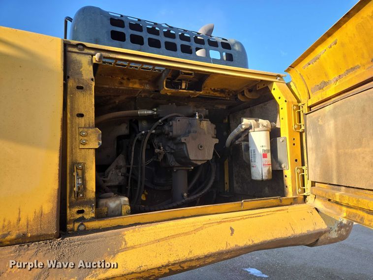 image for item EB1358 2006 Komatsu PC300HD-7E0 excavator