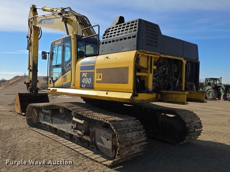 image for item EB1359 2017 Komatsu PC490LC-11 excavator