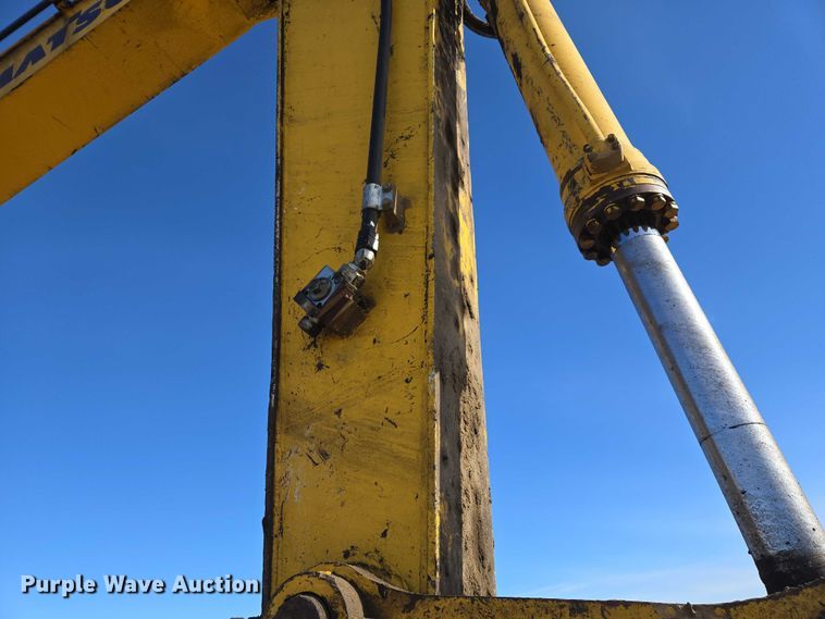 image for item EB1359 2017 Komatsu PC490LC-11 excavator