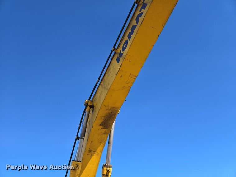 image for item EB1359 2017 Komatsu PC490LC-11 excavator