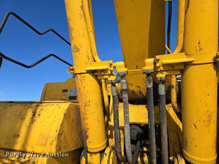 image for item EB1359 2017 Komatsu PC490LC-11 excavator