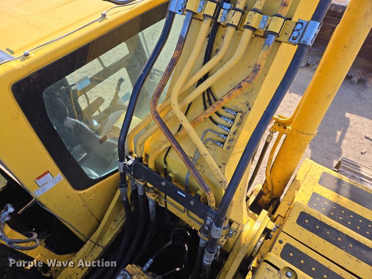 image for item EB1359 2017 Komatsu PC490LC-11 excavator