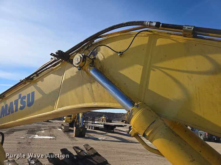 image for item EB1359 2017 Komatsu PC490LC-11 excavator