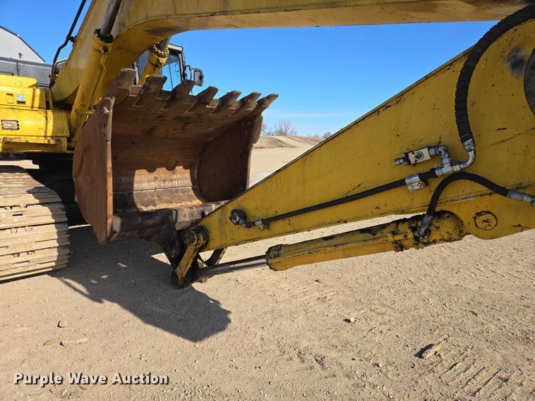 image for item EB1359 2017 Komatsu PC490LC-11 excavator