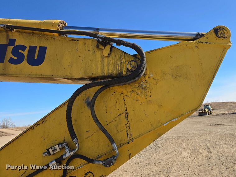 image for item EB1359 2017 Komatsu PC490LC-11 excavator