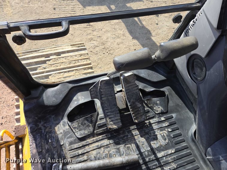 image for item EB1359 2017 Komatsu PC490LC-11 excavator