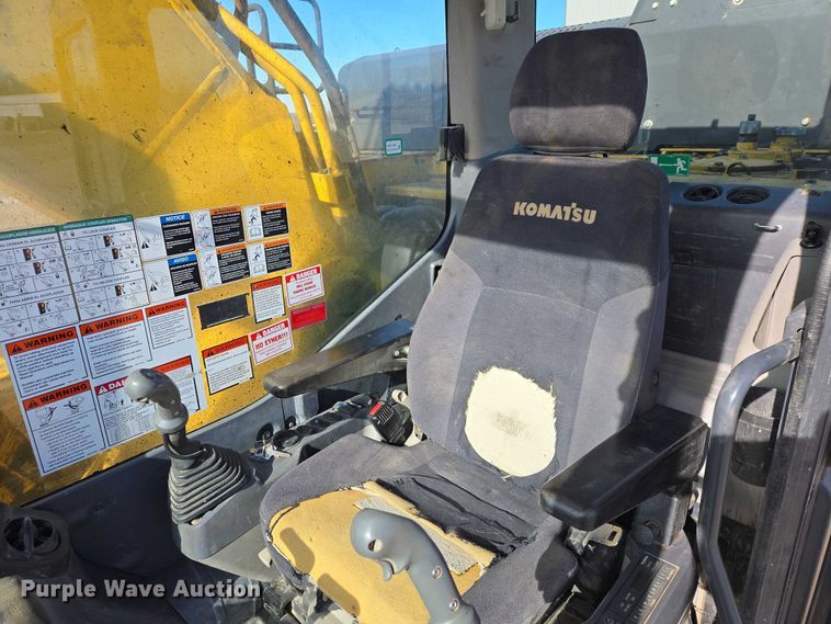 image for item EB1359 2017 Komatsu PC490LC-11 excavator