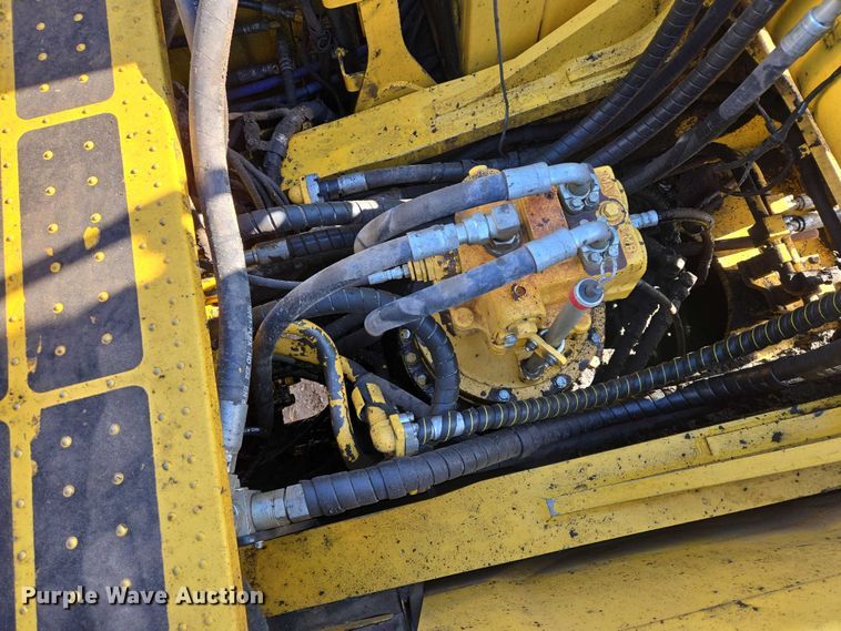 image for item EB1359 2017 Komatsu PC490LC-11 excavator