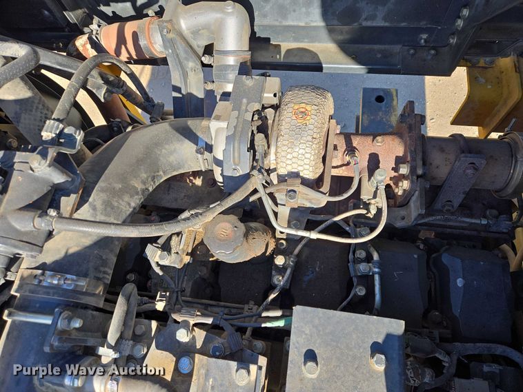 image for item EB1359 2017 Komatsu PC490LC-11 excavator