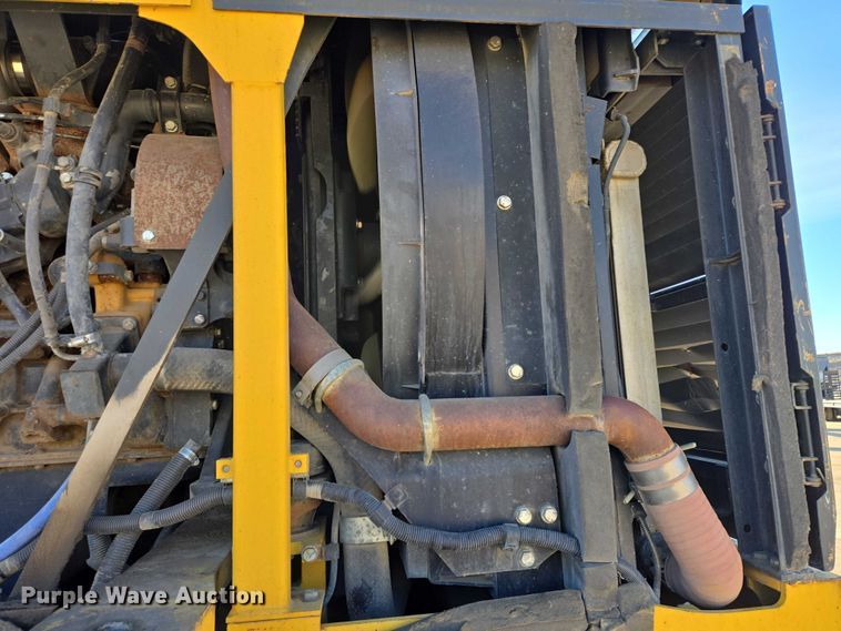 image for item EB1359 2017 Komatsu PC490LC-11 excavator