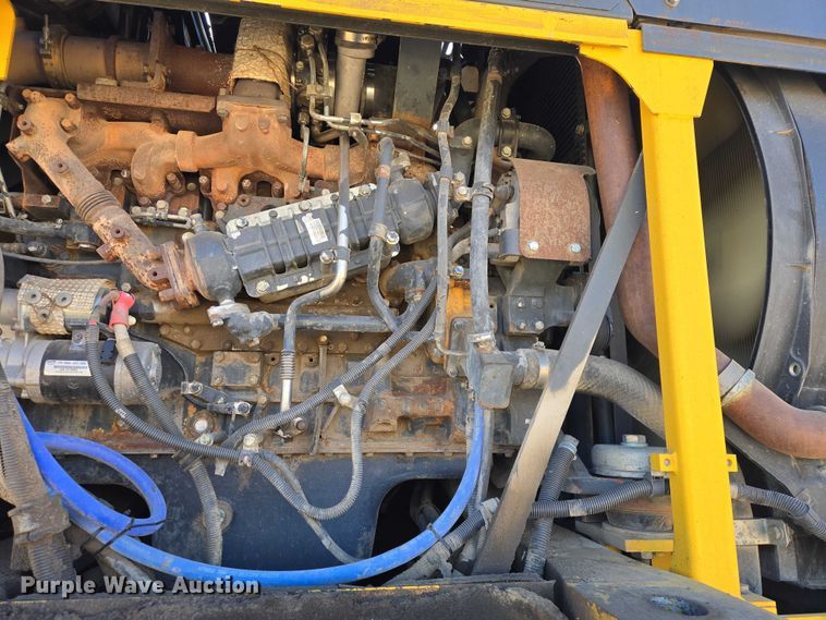 image for item EB1359 2017 Komatsu PC490LC-11 excavator