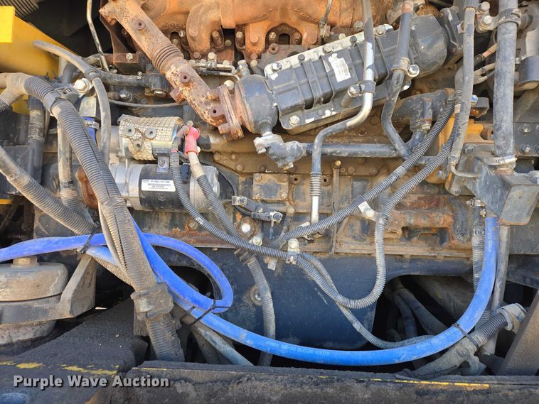 image for item EB1359 2017 Komatsu PC490LC-11 excavator