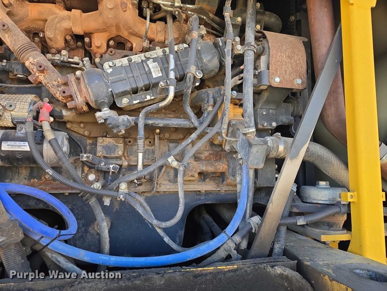 image for item EB1359 2017 Komatsu PC490LC-11 excavator