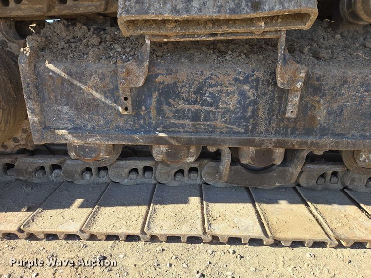 image for item EB1359 2017 Komatsu PC490LC-11 excavator