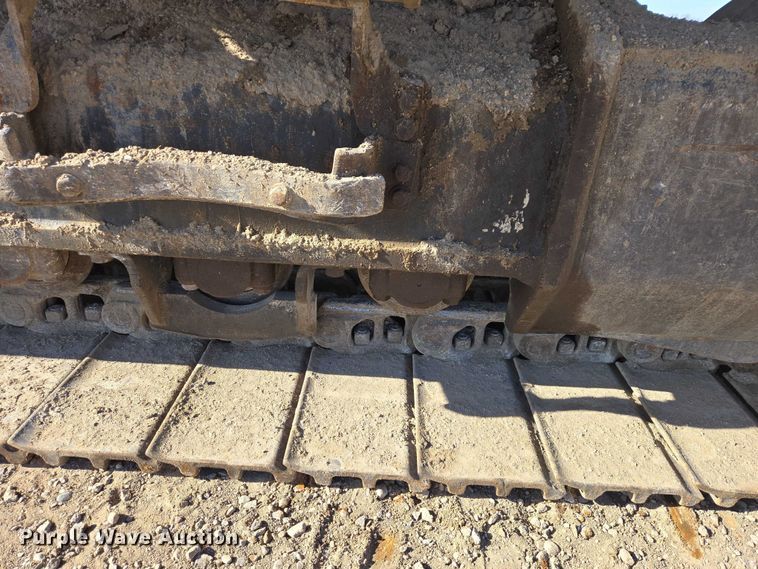 image for item EB1359 2017 Komatsu PC490LC-11 excavator