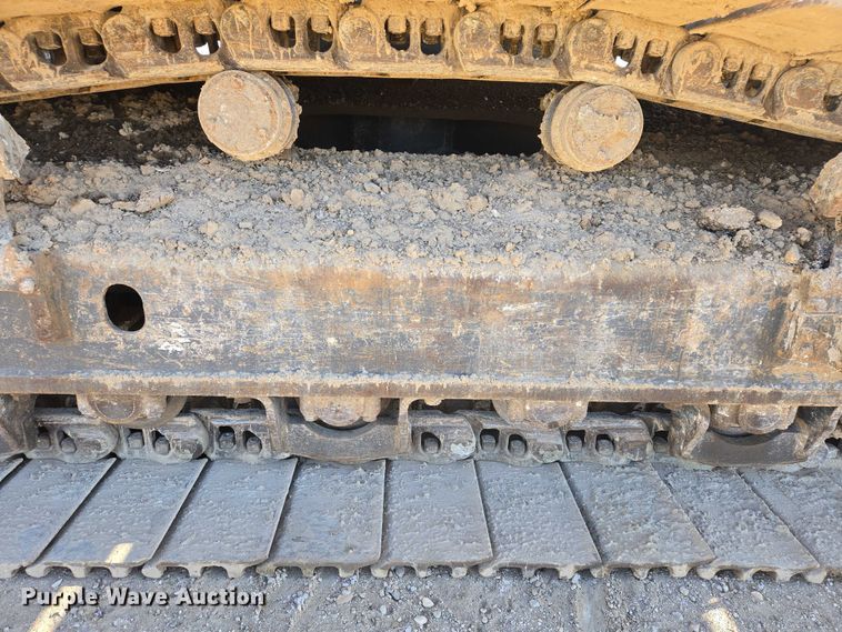 image for item EB1359 2017 Komatsu PC490LC-11 excavator