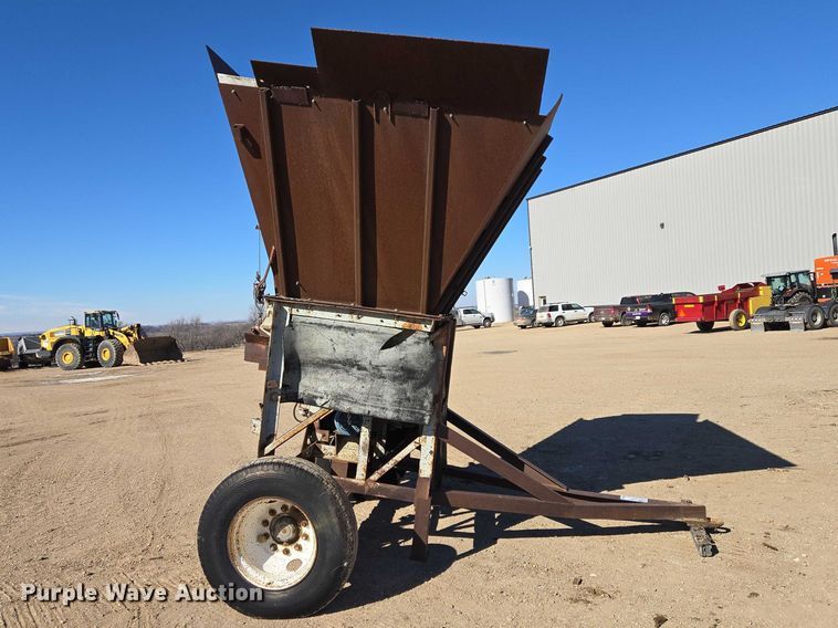 image for item EB1360 Shop built hopper