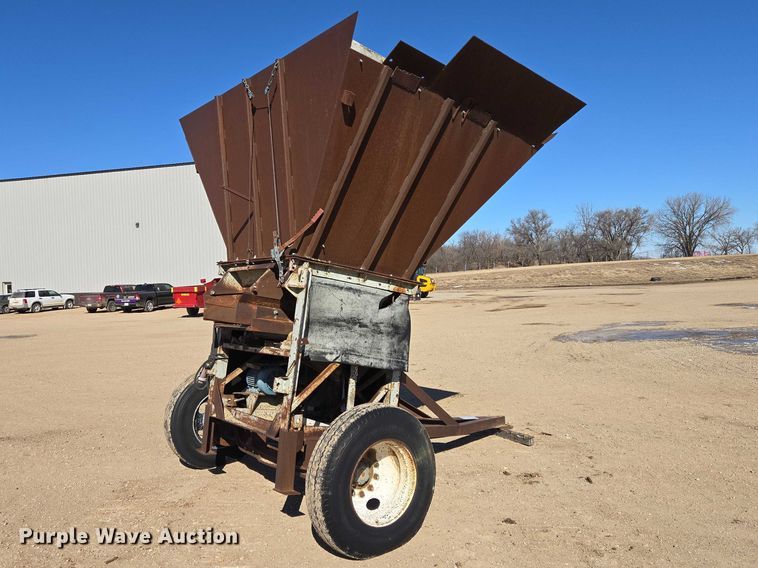 image for item EB1360 Shop built hopper