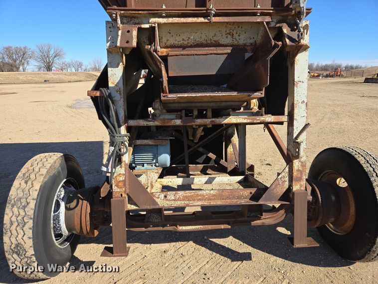 image for item EB1360 Shop built hopper