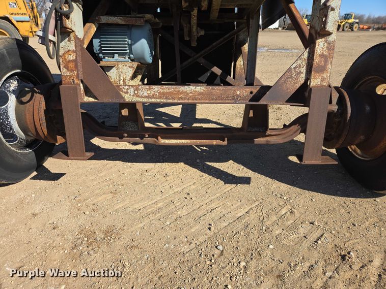 image for item EB1360 Shop built hopper