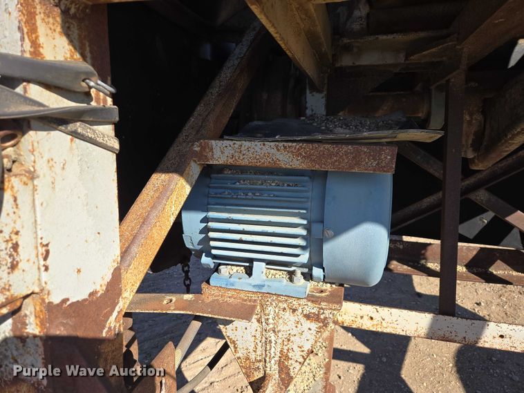 image for item EB1360 Shop built hopper