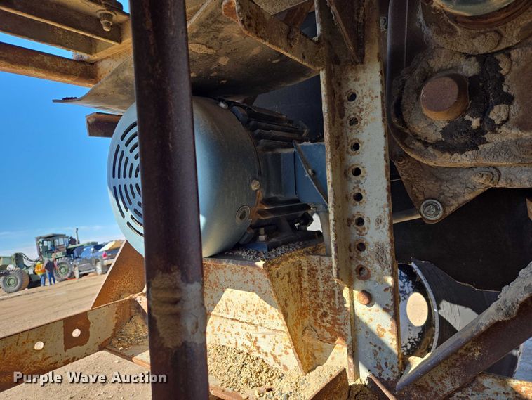 image for item EB1360 Shop built hopper