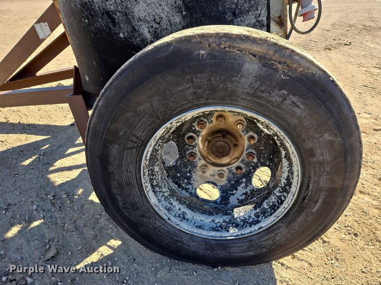 image for item EB1360 Shop built hopper