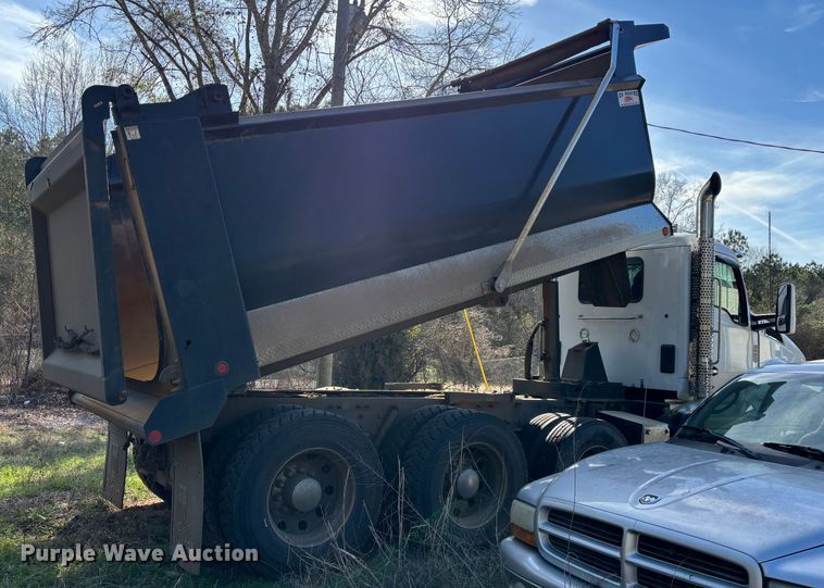 image for item EB6489 2025 Kenworth T880 dump truck