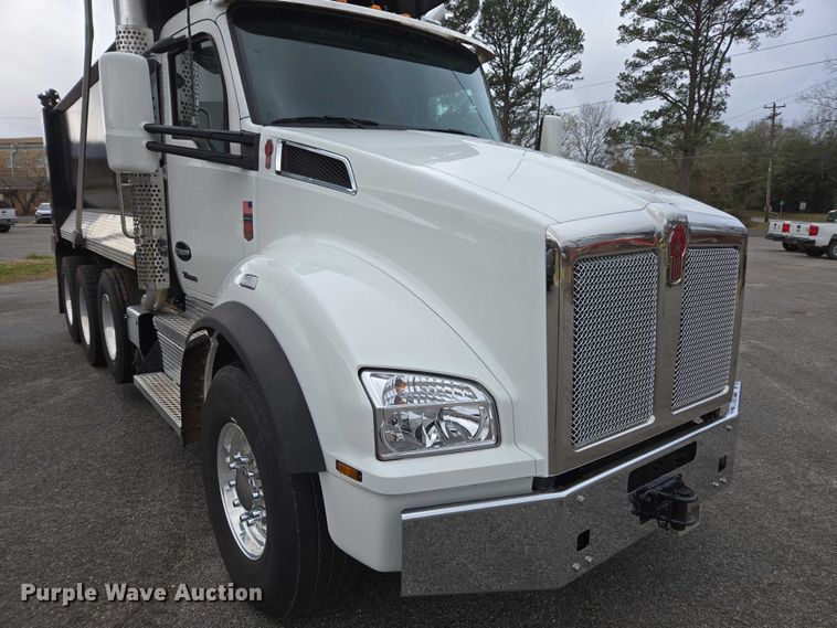 image for item EB6489 2025 Kenworth T880 dump truck