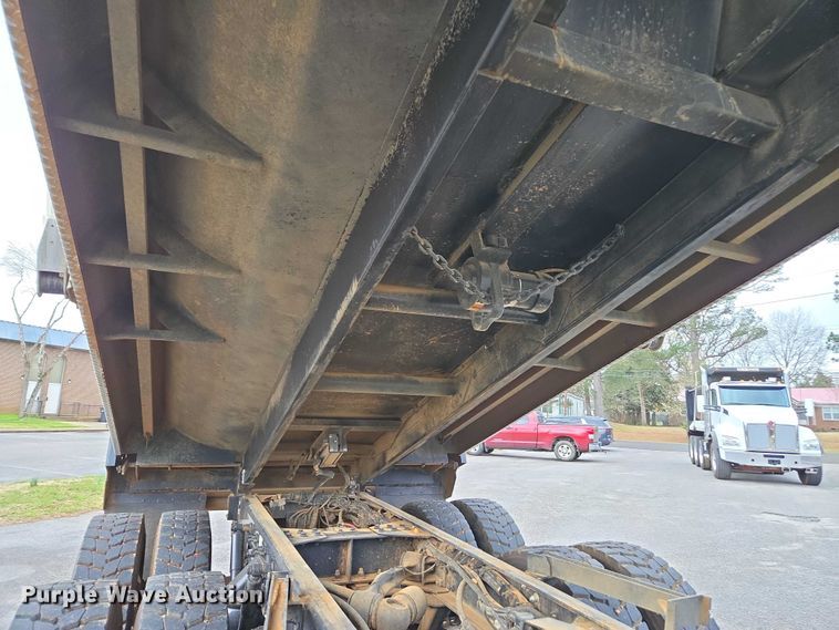 image for item EB6489 2025 Kenworth T880 dump truck