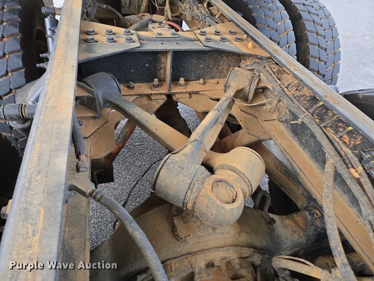 image for item EB6489 2025 Kenworth T880 dump truck